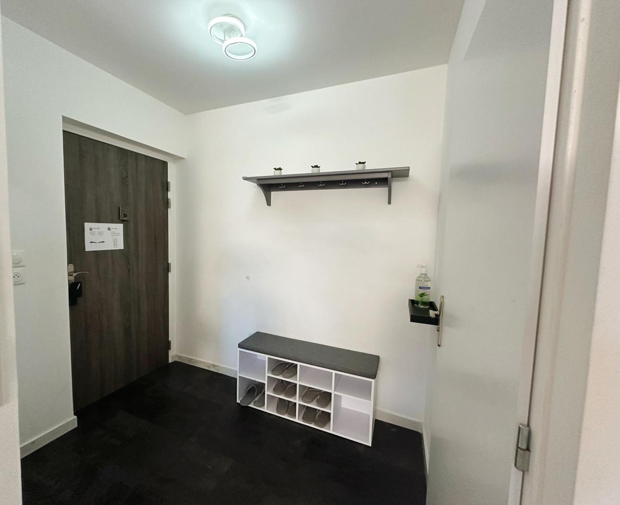 Le Lion D'Or - Parking - Netflix - Wifi - Nerf Apartment Bussy-Saint-Georges Luaran gambar